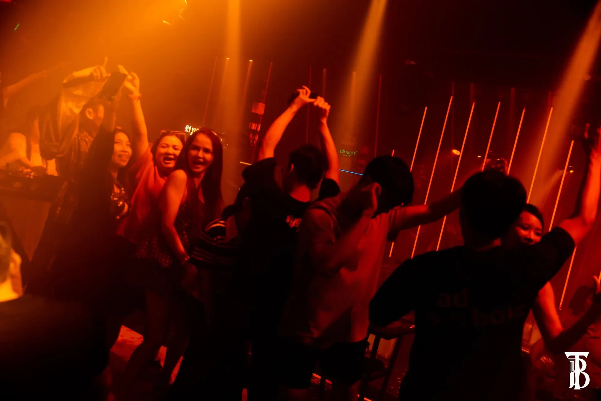 Một đêm tại Trip B Club Bình Dương
